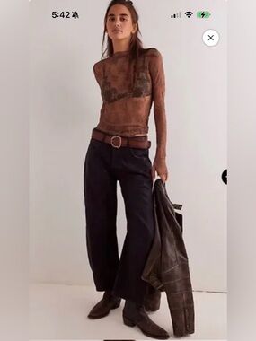 Free people lightly shine coated barrel jeans NWOT